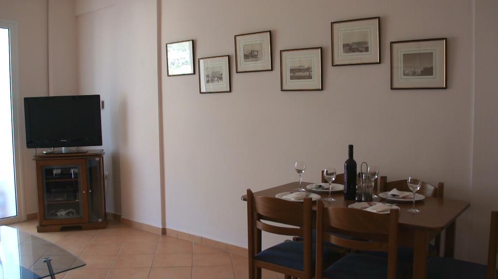 Ferienwohnung Santafemia Agia Efimia Zimmer foto